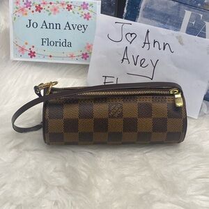 💗💗💗SOLD💗💗💗

🤩MINI PAPILLON DE🤩